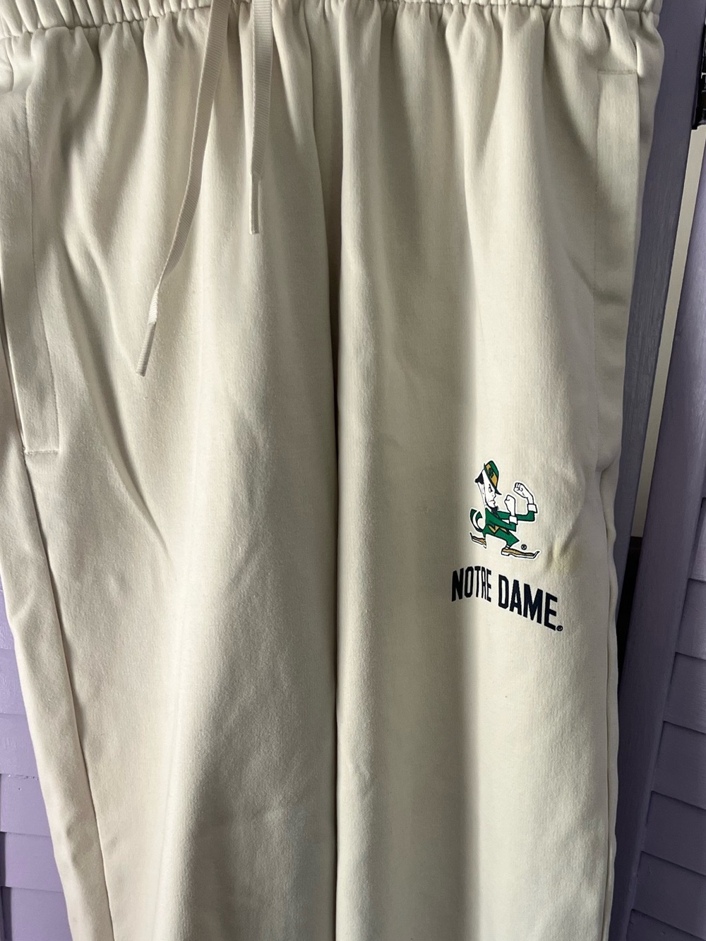 UNDERARMOR  NOTRE DAME Cream Drawstring Sweatpants FOR MEN size small. Joggers